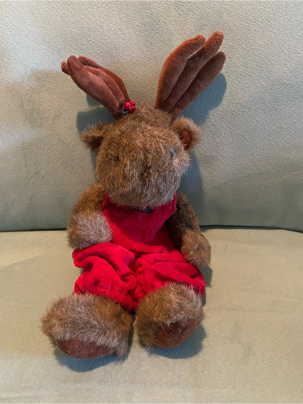 Boyds Bear “Edwina” JB Bean Series plush moose in red jumper